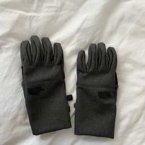 North face gloves